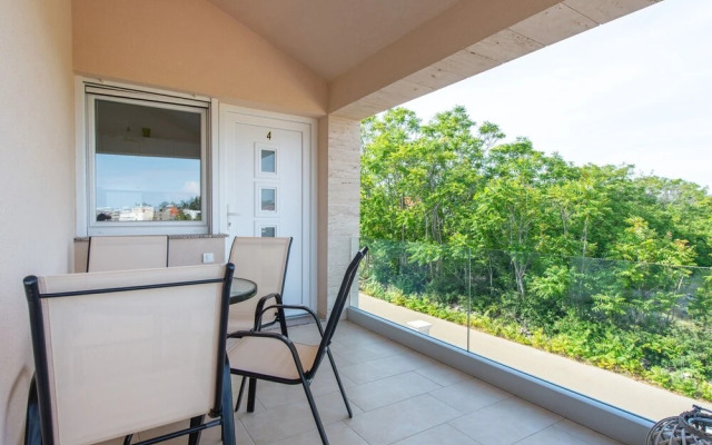 Enticing Apartment in Vir near Sea Beach