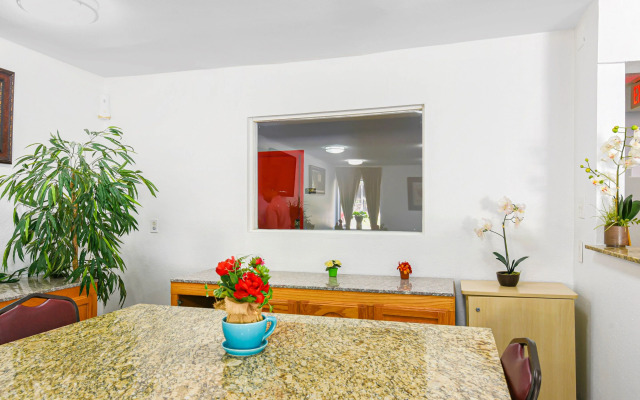 Americas Best Value Inn Irving DFW Airport South