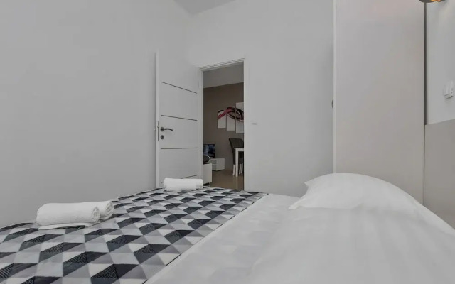 Apartment Petar with terrace