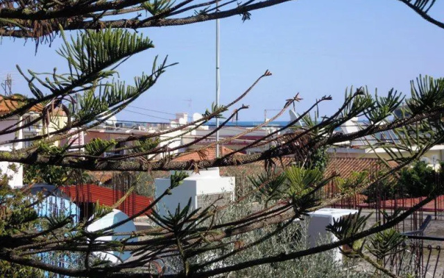 Theo Studios
