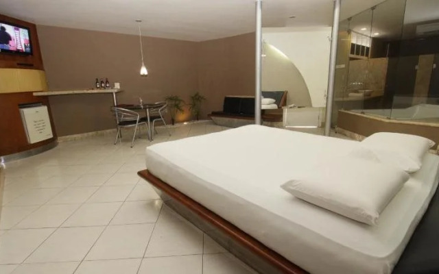 Raru's Motel Litoral Norte (Только для взрослых)