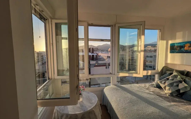 Corona central location mini penthouse