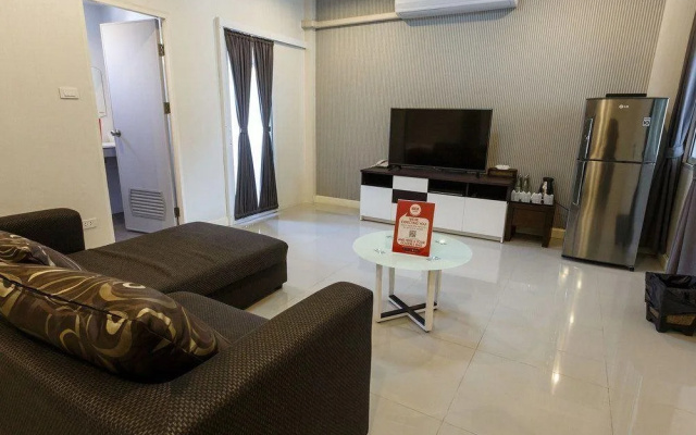 NIDA Rooms Changmoi 11 Prince