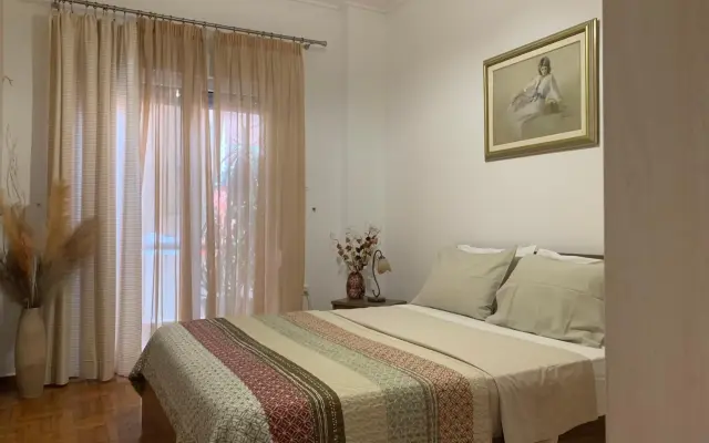 2 Bedrooms Apartment Center of Athens 4 min Subway