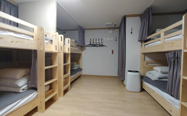 Y's House - Hostel