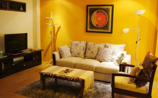 Oyo 304 Seven Suns Residence