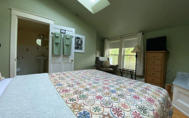 The James Place Inn B&B