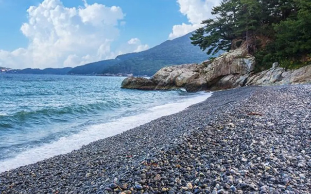 Geoje Lilac Pension