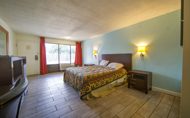 Sunset Inn Flatonia I 10 by Hotel O
