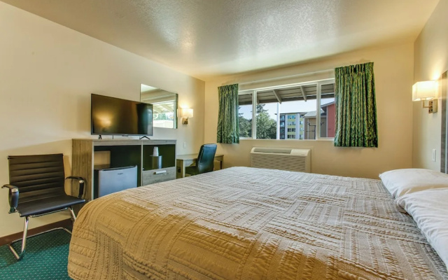 Coachman Inn