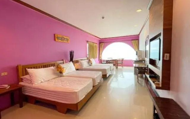 8 Villa Resort