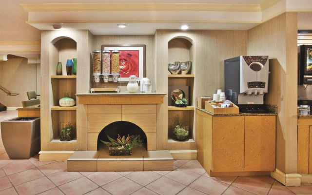 La Quinta Inn by Wyndham Savannah Midtown