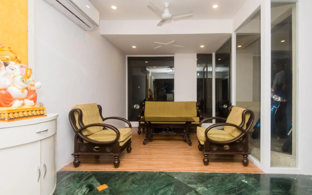 OYO 15119 Vista Service Apartment