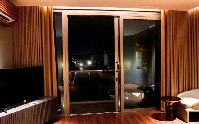 Regal Riverside Villas