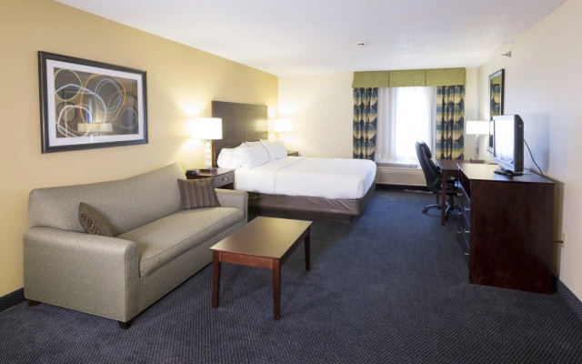 Holiday Inn Express & Suites St Joseph by IHG