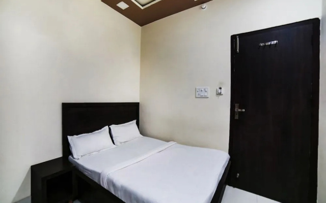 Spot On 37343 Hotel Abhimanyu Inn
