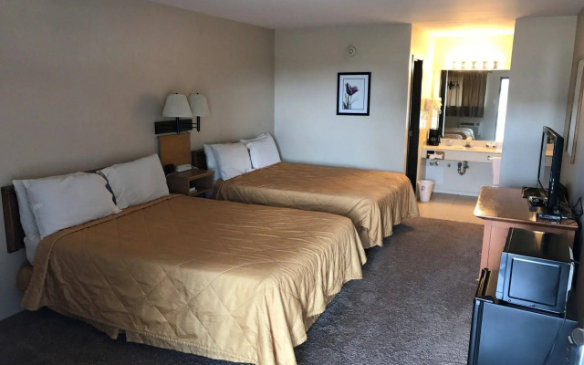 Four Winds Motel