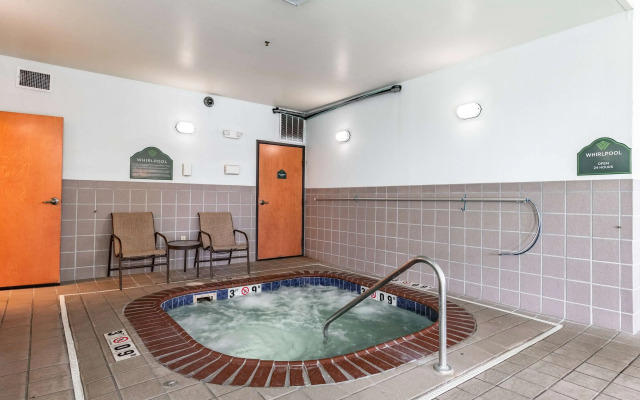 Wingate by Wyndham Vienna/Parkersburg/Marietta