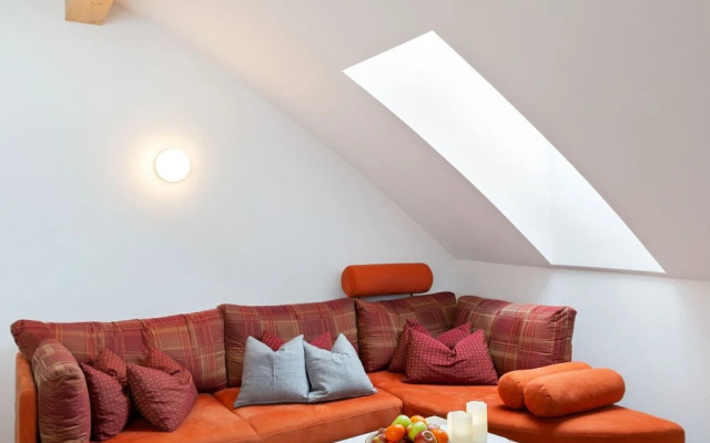 Cosy Apartment in Neukirchen am Großvenediger With Balcony