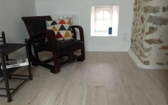 Gite Montsurs, 3 pièces, 4 personnes - FR-1-600-67