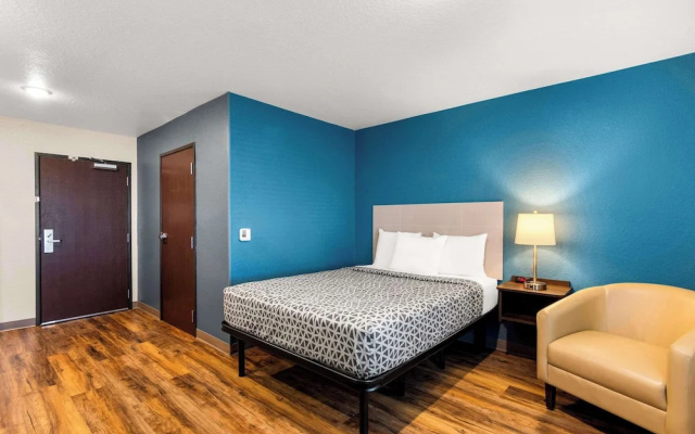 WoodSpring Suites Port St. Lucie