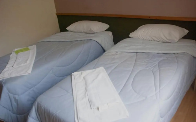 Hara Palace Hotel