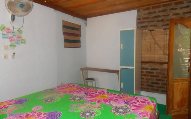 Bajo Sunset Hostel