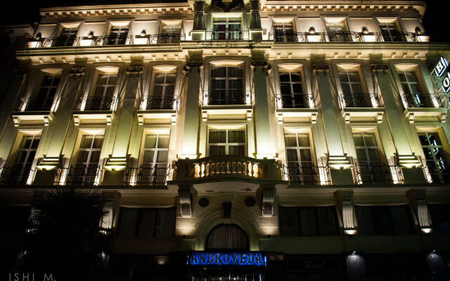 Andromeda Hotel Thessaloniki вид на фасад