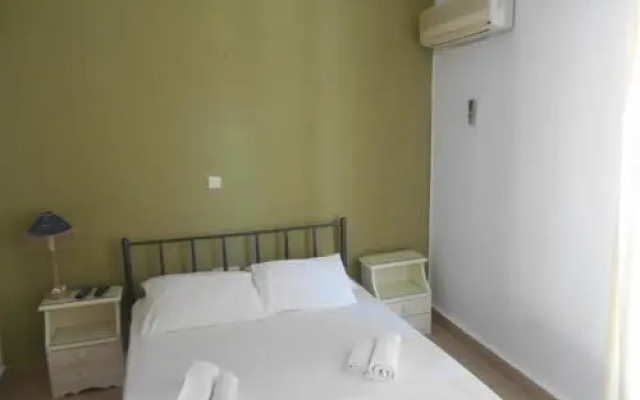 Mina Apartments