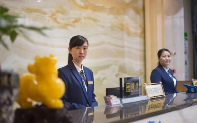 Dingcheng Hotel