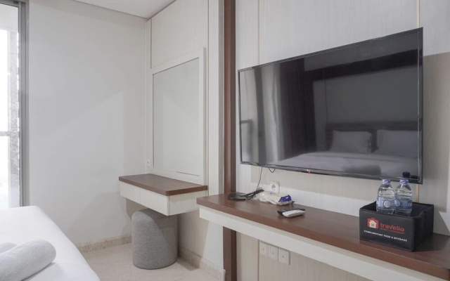 Fancy Designed Studio At Gold Coast Apartment