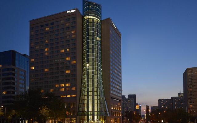 Отель The Westin Warsaw вид на фасад
