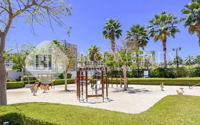 122 Bloomfields Cozy1BR Binghatti Avenue