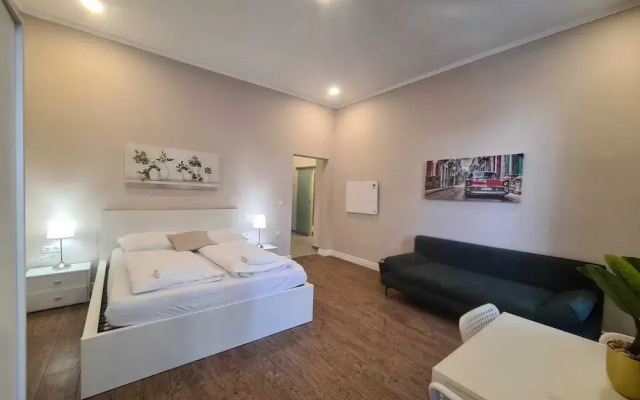 Smart Stay Near Stadthalle