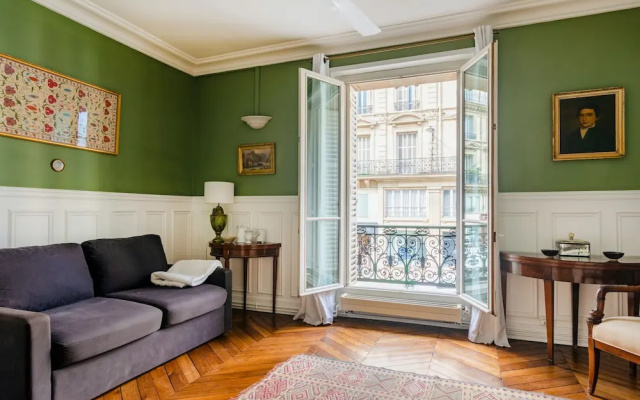 Paris Royal South Residence