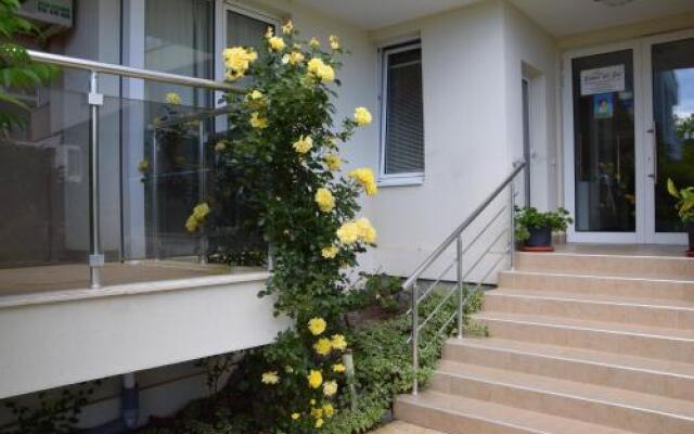Апартаменты Sineva Del Sol Apartments Свети Влас вид на фасад