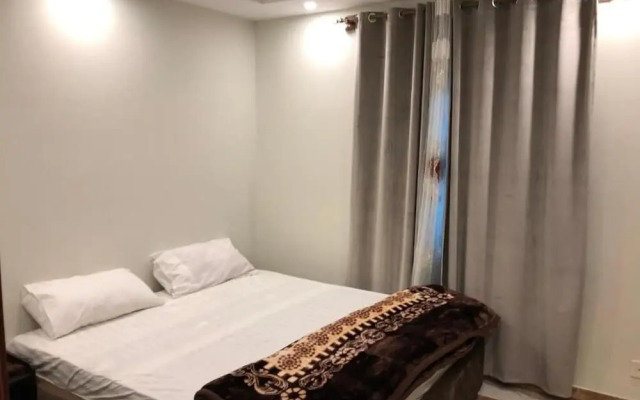 Hotel Silver Oaks