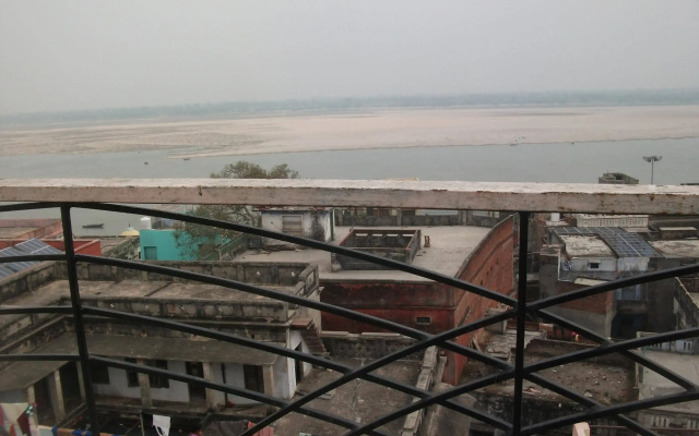 Hotel Shanti Palace