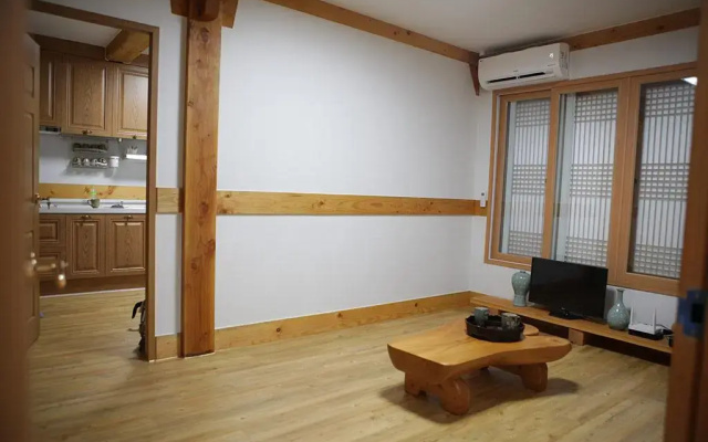 Heungbuga Hanok Guesthouse