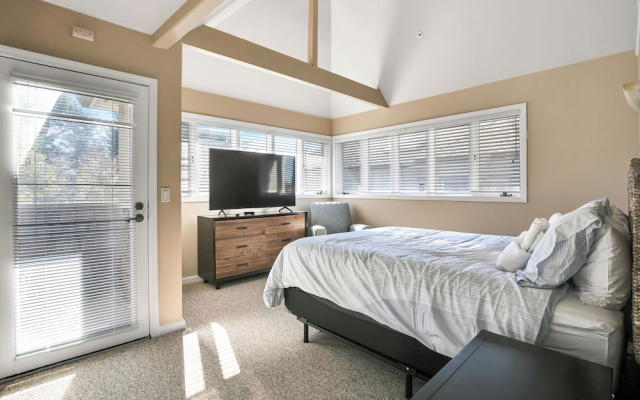Lighthouse Beach House