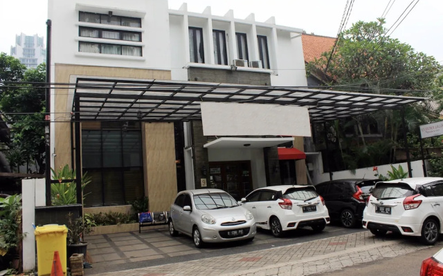 ZEN Rooms Setiabudi 9
