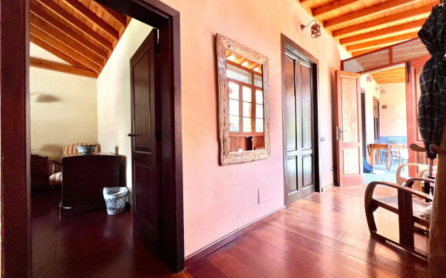 Emblematica Casa en Vallehermoso,Wifi,jardin,vista