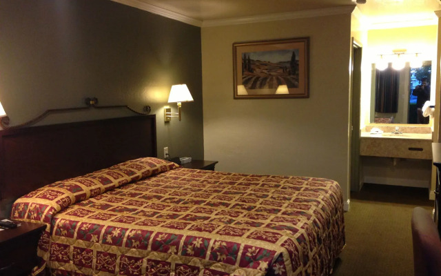 Gilroy Inn