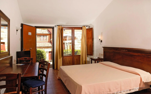 Apartment in Magliano with shower