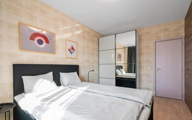 New Stylish 1-bedroom Flat in Business District