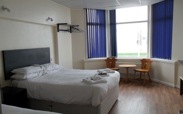Anzy Panzy Hotel and Apartments