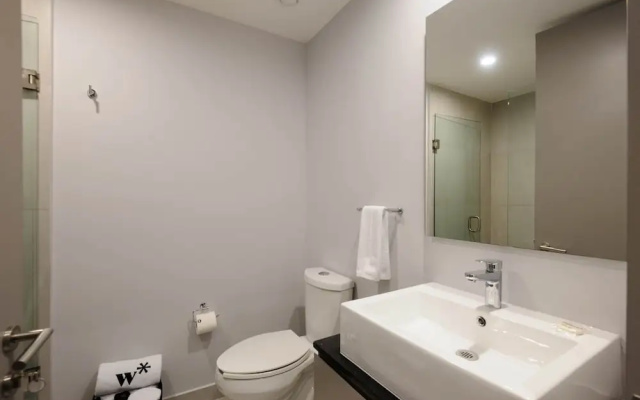 w Amazing 1BR in the Heart of Interlomas