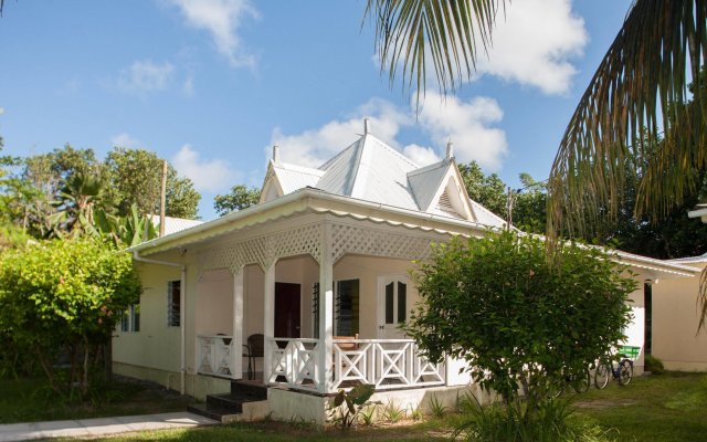 Kot Babi Guesthouse in La Digue, Seychelles from 105$, photos, reviews - zenhotels.com hotel front
