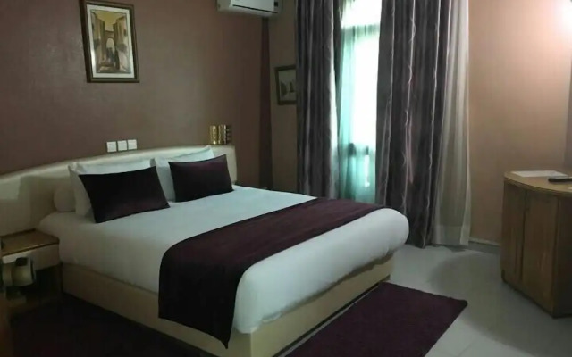 Hôtel Rania Belmadina
