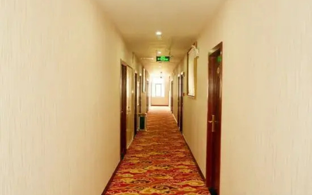Hongyunge Hotel